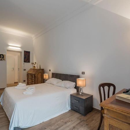 The Best Rent - Elegant Three-Bedroom Apartment A Few Steps From Fontana Di Trevi Экстерьер фото