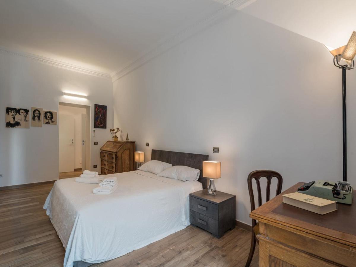 The Best Rent - Elegant Three-Bedroom Apartment A Few Steps From Fontana Di Trevi Экстерьер фото